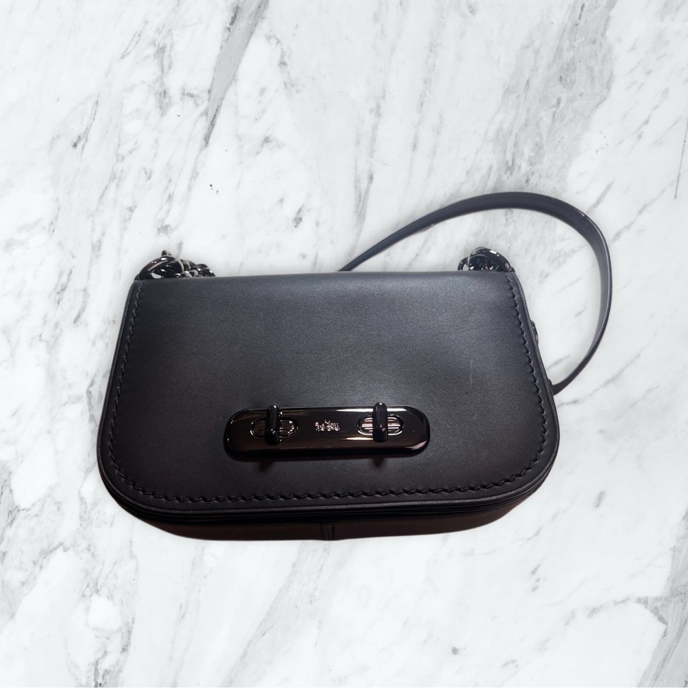 Coach Swagger Shoulder Bag Black Leather 54640